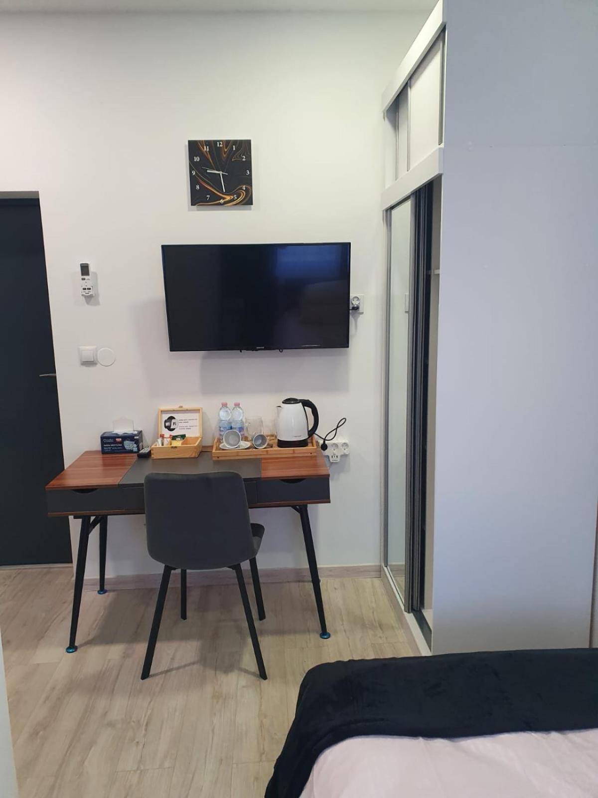 Comfort Stay, Ev, Parking Boleslawiec  Esterno foto