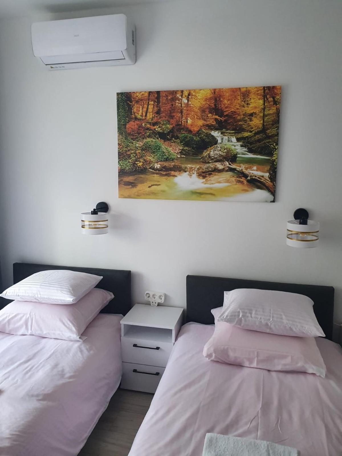 Comfort Stay, Ev, Parking Boleslawiec  Esterno foto