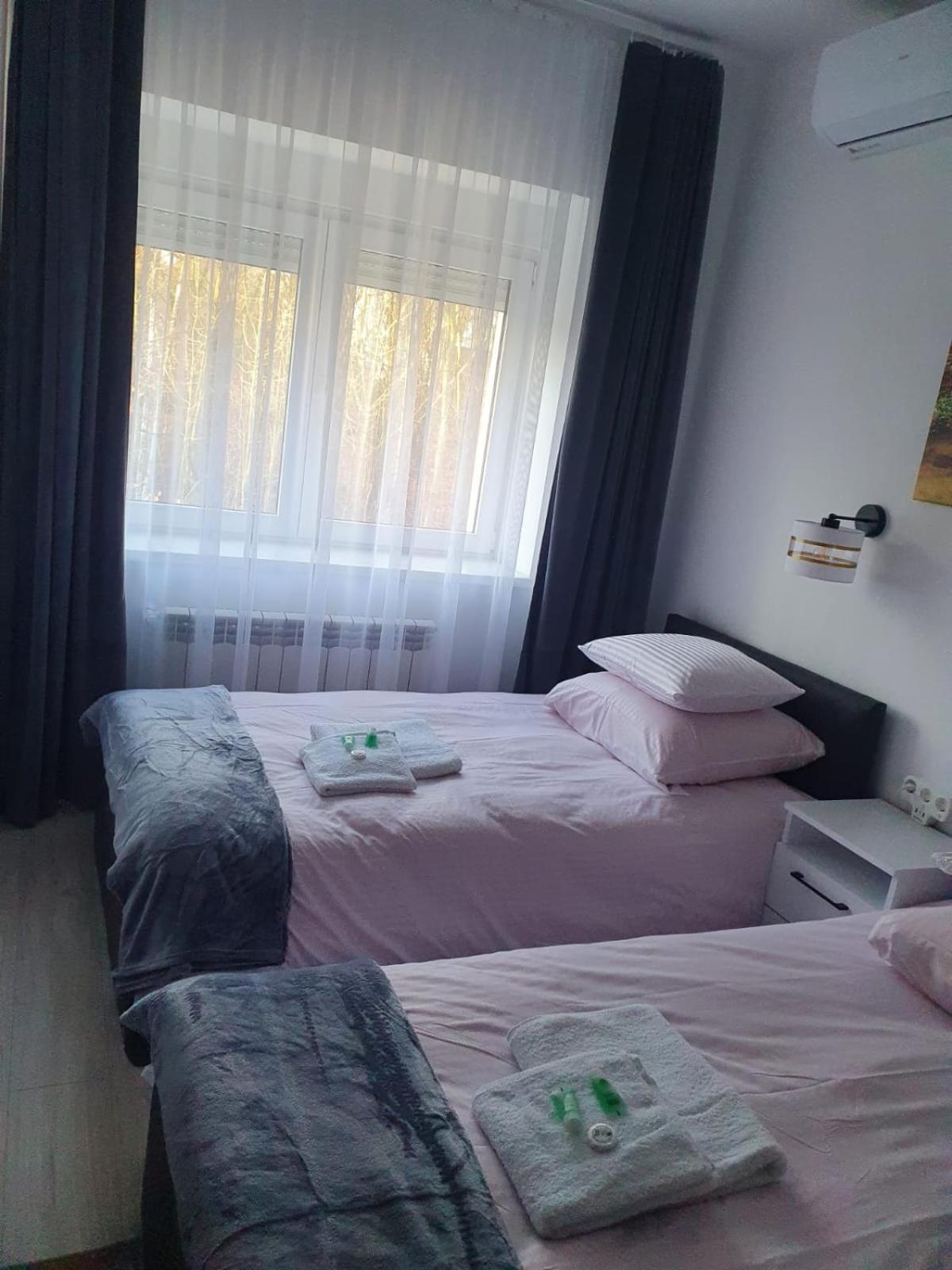 Comfort Stay, Ev, Parking Boleslawiec  Esterno foto