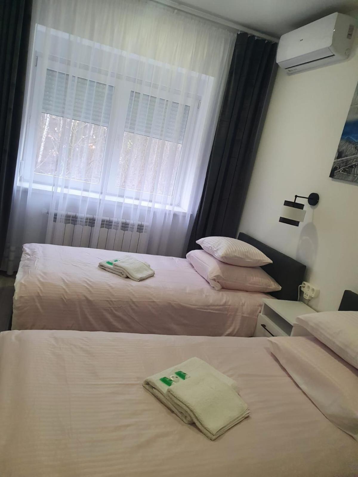 Comfort Stay, Ev, Parking Boleslawiec  Esterno foto