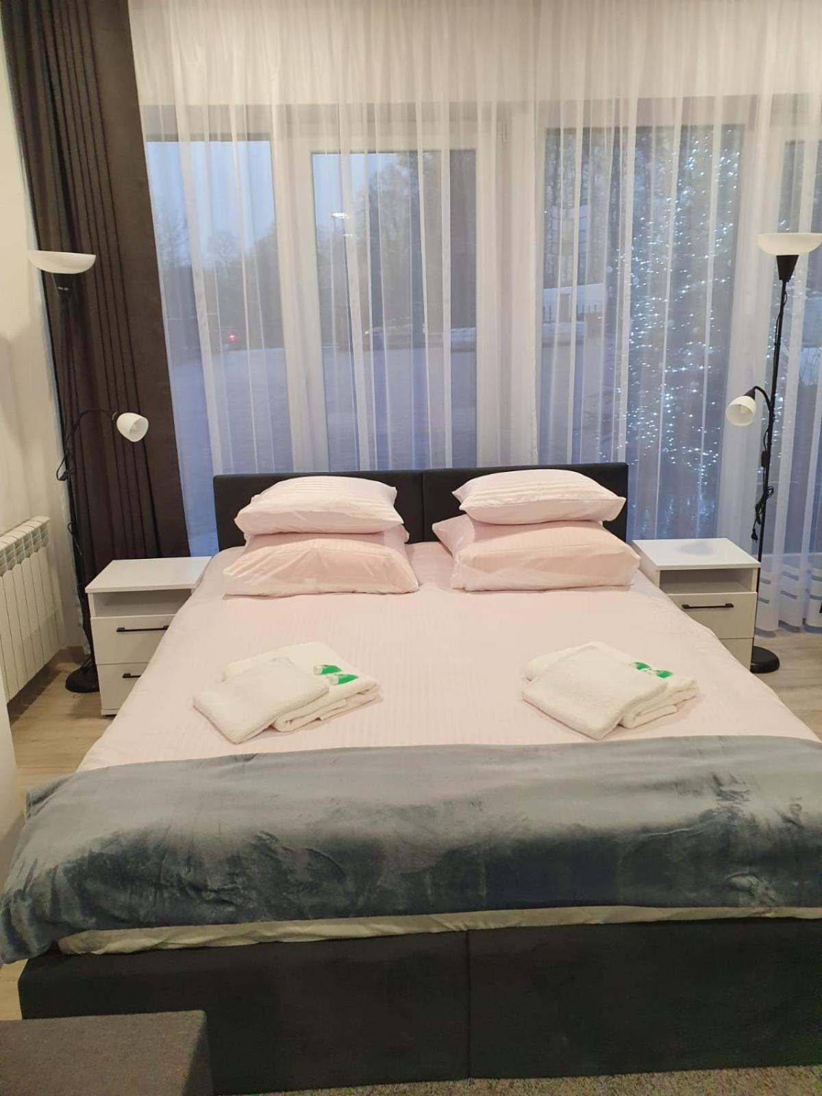 Comfort Stay, Ev, Parking Boleslawiec  Esterno foto