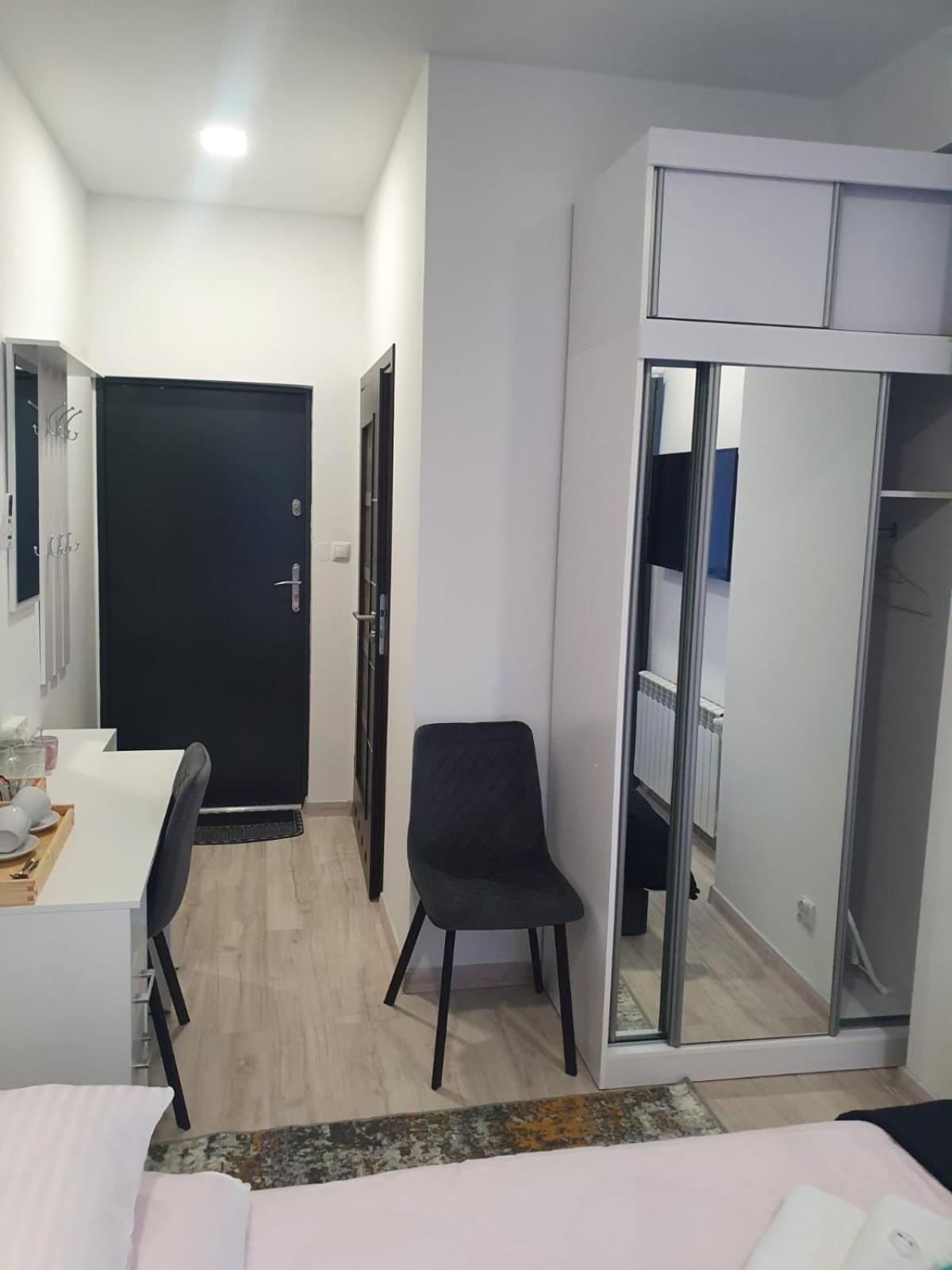 Comfort Stay, Ev, Parking Boleslawiec  Esterno foto