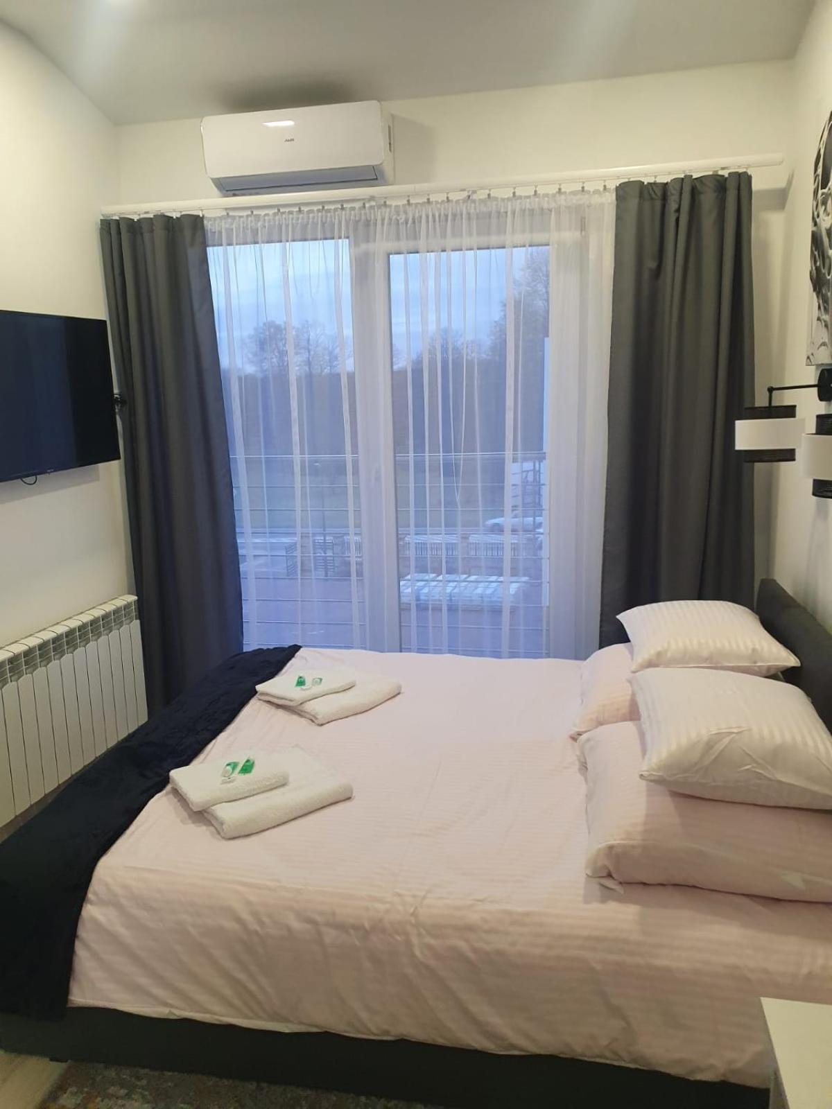 Comfort Stay, Ev, Parking Boleslawiec  Esterno foto
